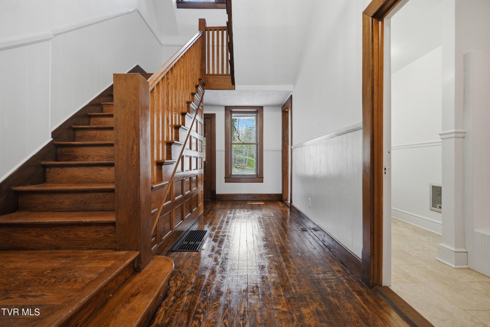 Photo #27: 243 Mason Place