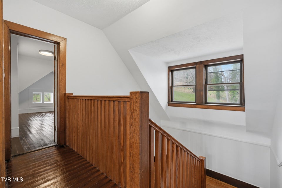 Photo #35: 243 Mason Place