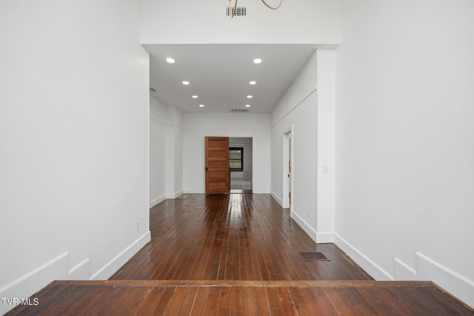 Photo #39: 243 Mason Place