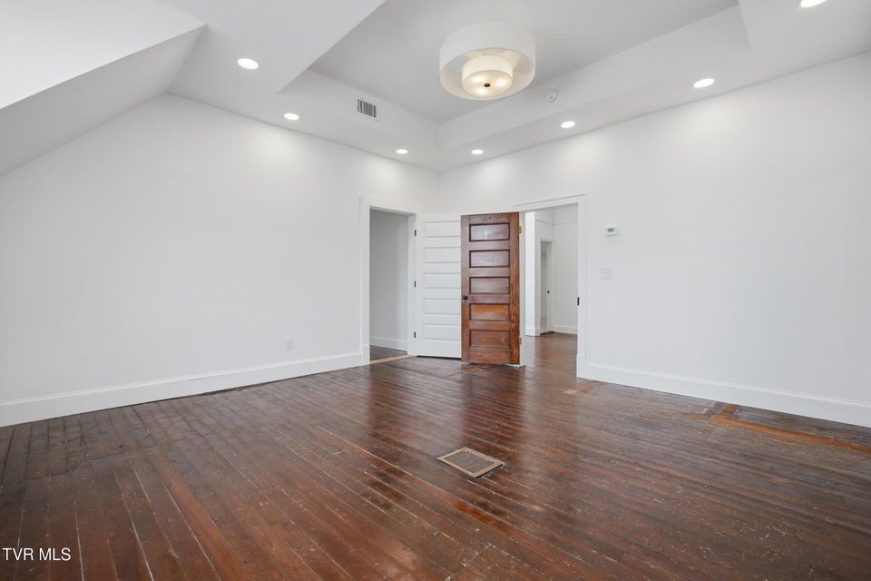 Photo #41: 243 Mason Place