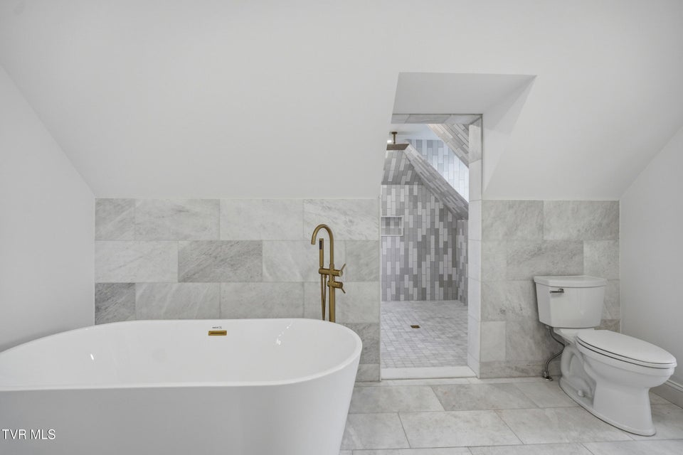 Photo #44: 243 Mason Place