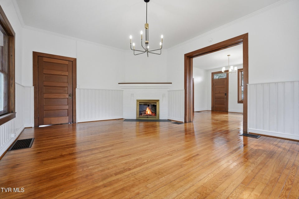 Photo #54: 243 Mason Place