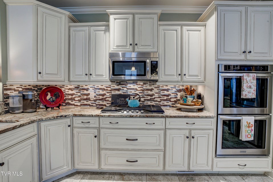 Photo #17: 275 Galway Court