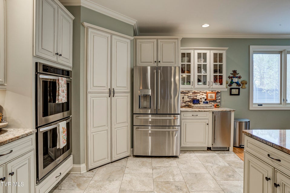 Photo #18: 275 Galway Court