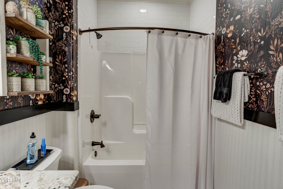 Photo #25: 275 Galway Court