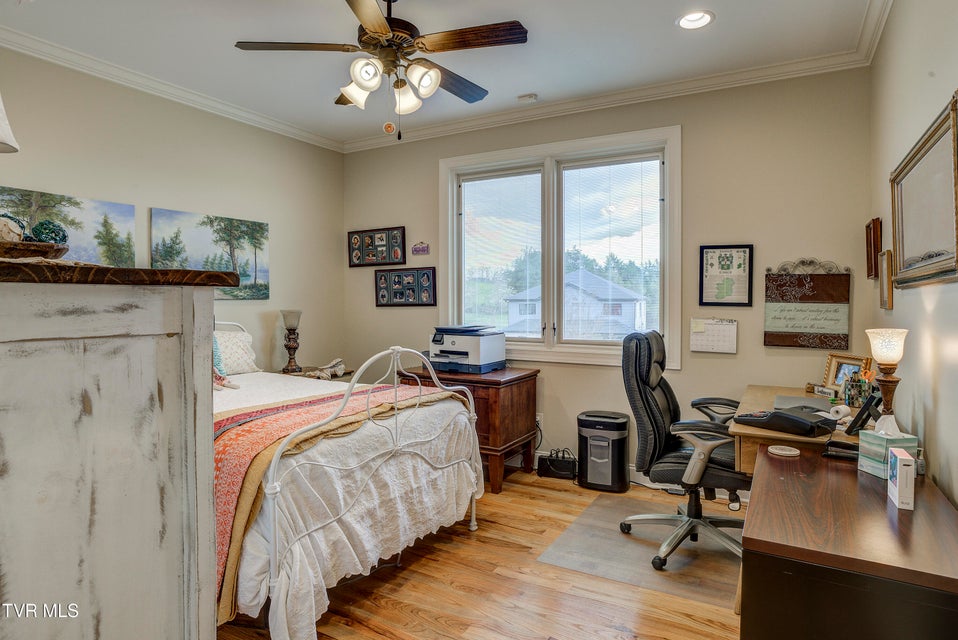 Photo #26: 275 Galway Court