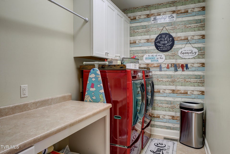 Photo #29: 275 Galway Court