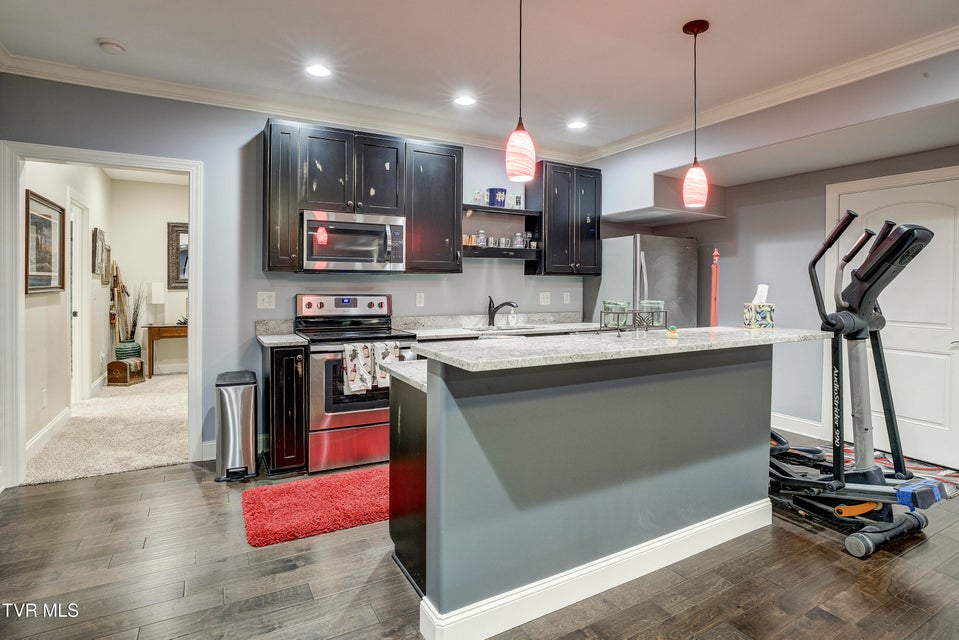 Photo #49: 275 Galway Court