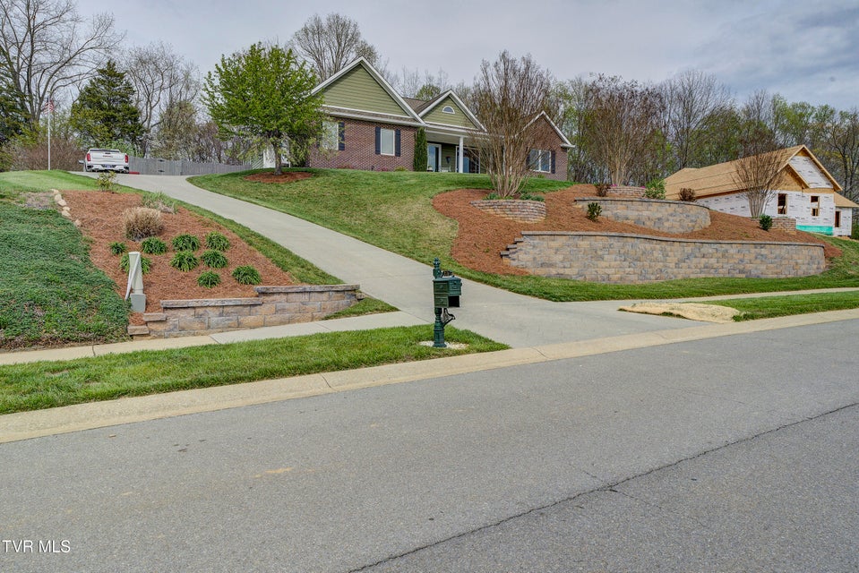 Photo #68: 275 Galway Court