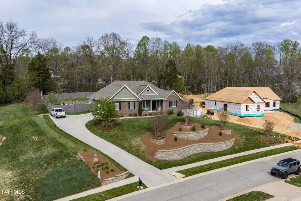 Photo #71: 275 Galway Court