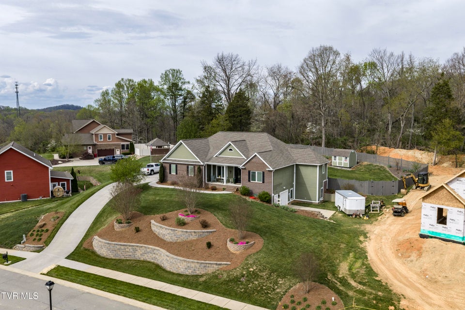 Photo #73: 275 Galway Court