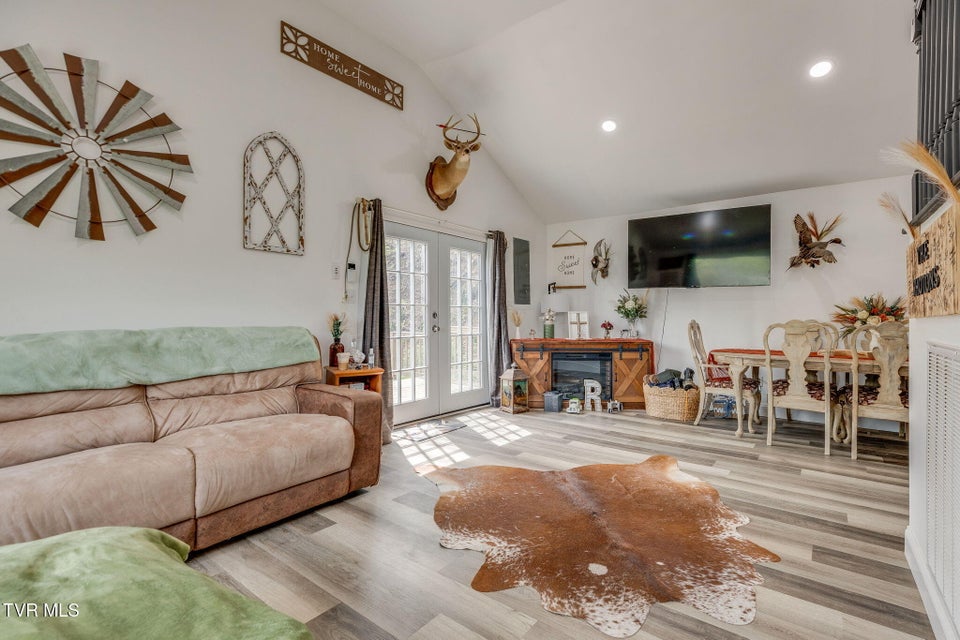 Photo #6: 1724 Echo Avenue