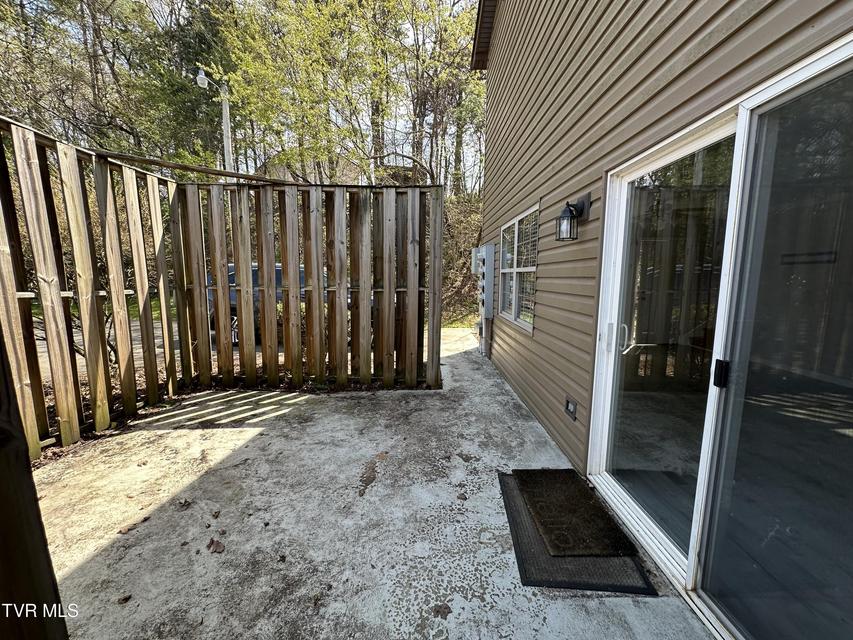 Photo #6: 504 -D Pilgrim Court