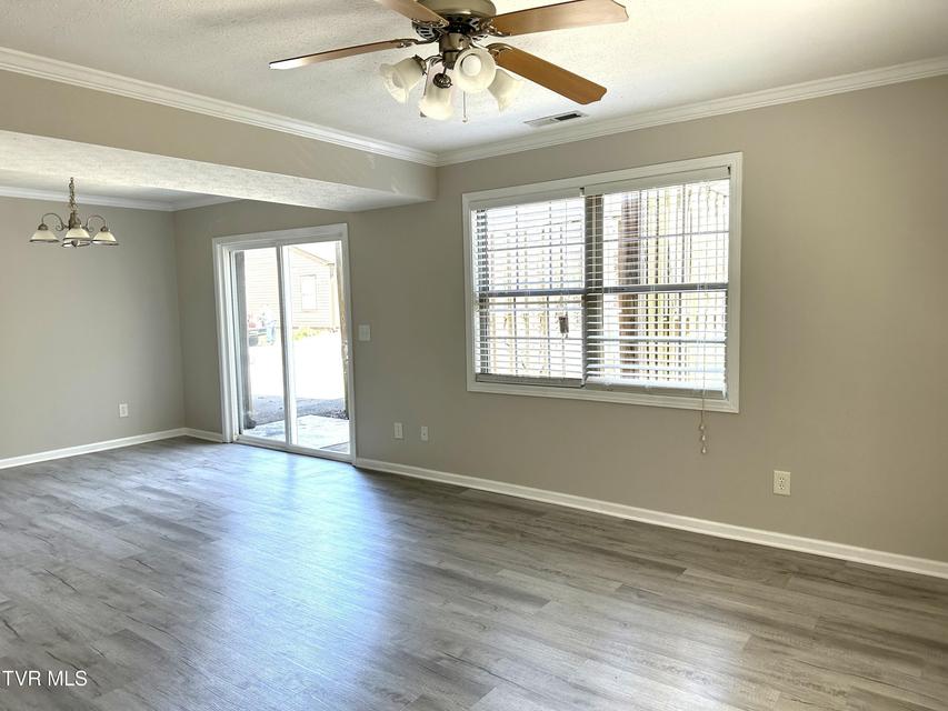 Photo #7: 504 -D Pilgrim Court