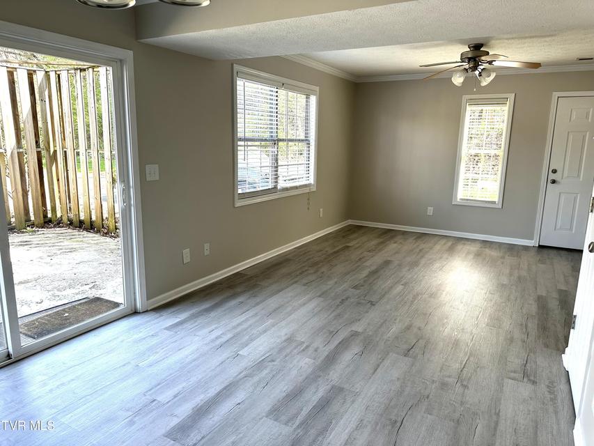 Photo #10: 504 -D Pilgrim Court