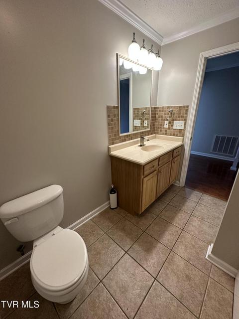 Photo #30: 504 -D Pilgrim Court