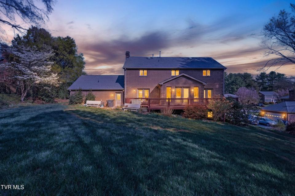 Photo #3: 232 Roscommon Drive