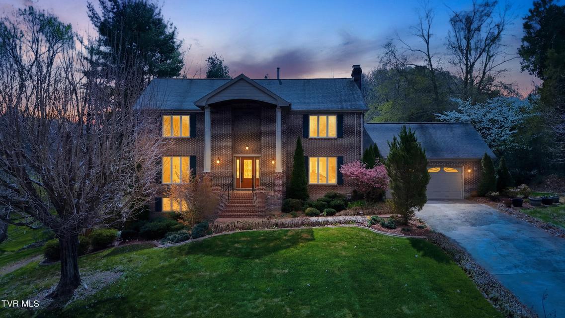 Photo #65: 232 Roscommon Drive