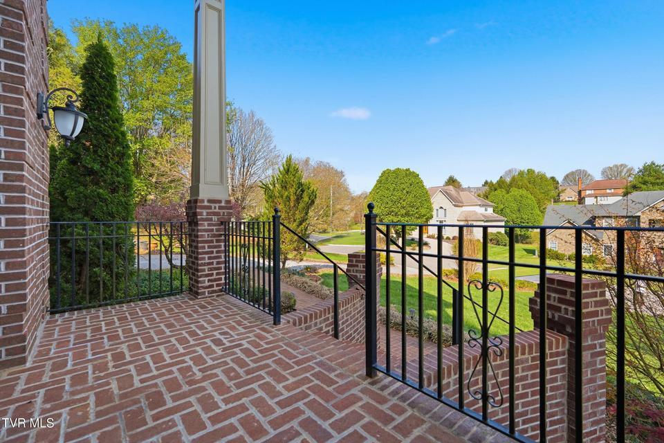 Photo #66: 232 Roscommon Drive