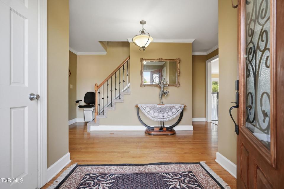 Photo #7: 232 Roscommon Drive