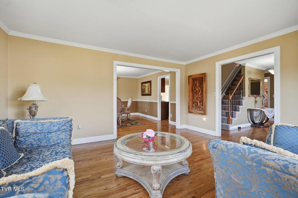 Photo #10: 232 Roscommon Drive