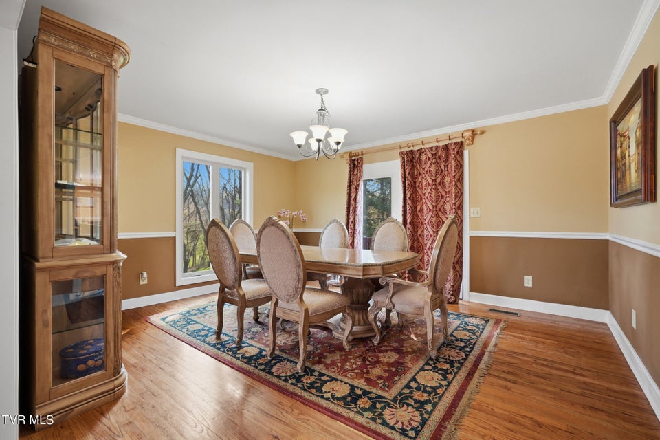 Photo #13: 232 Roscommon Drive