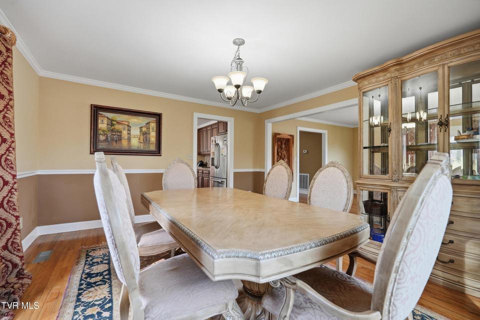 Photo #12: 232 Roscommon Drive