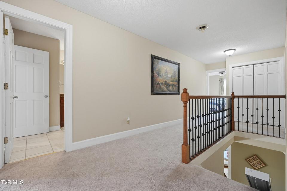 Photo #26: 232 Roscommon Drive