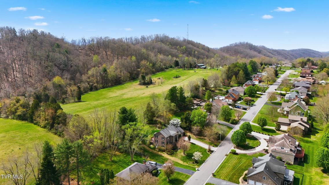 Photo #57: 232 Roscommon Drive