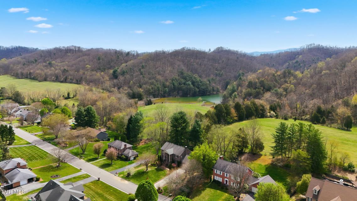 Photo #58: 232 Roscommon Drive