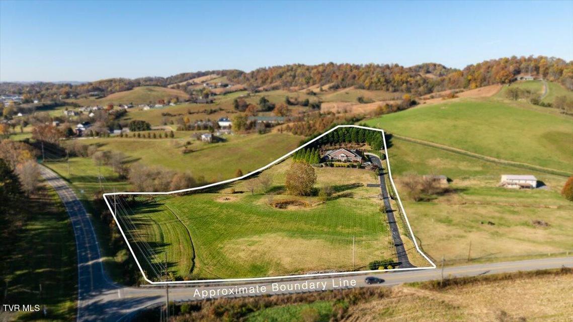 Photo #4: 101 Bond Town Road