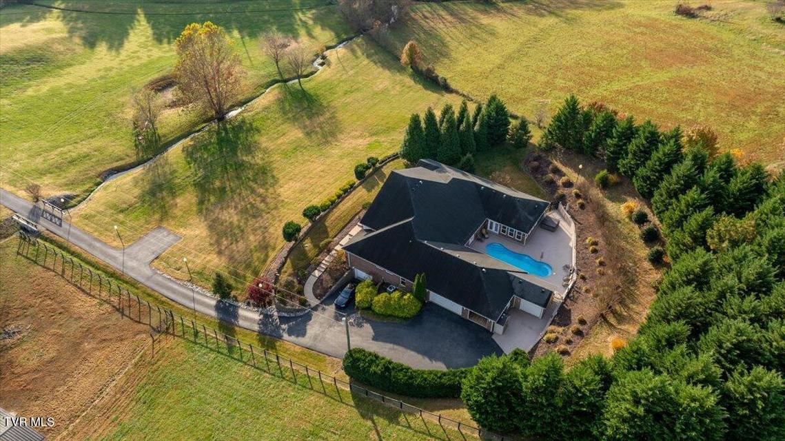 Photo #5: 101 Bond Town Road