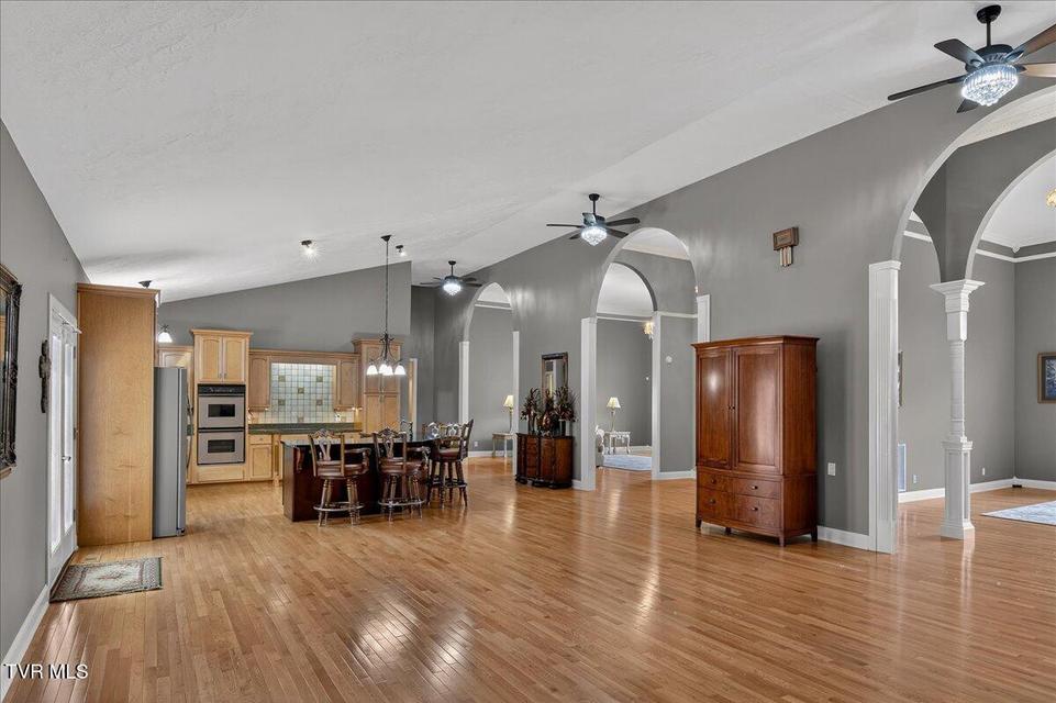 Photo #31: 101 Bond Town Road