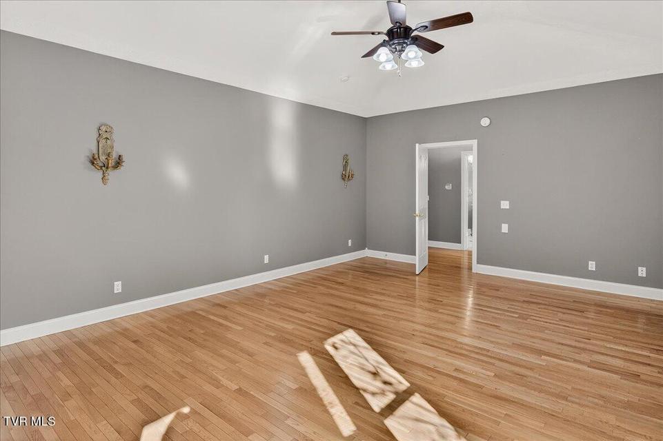 Photo #63: 101 Bond Town Road