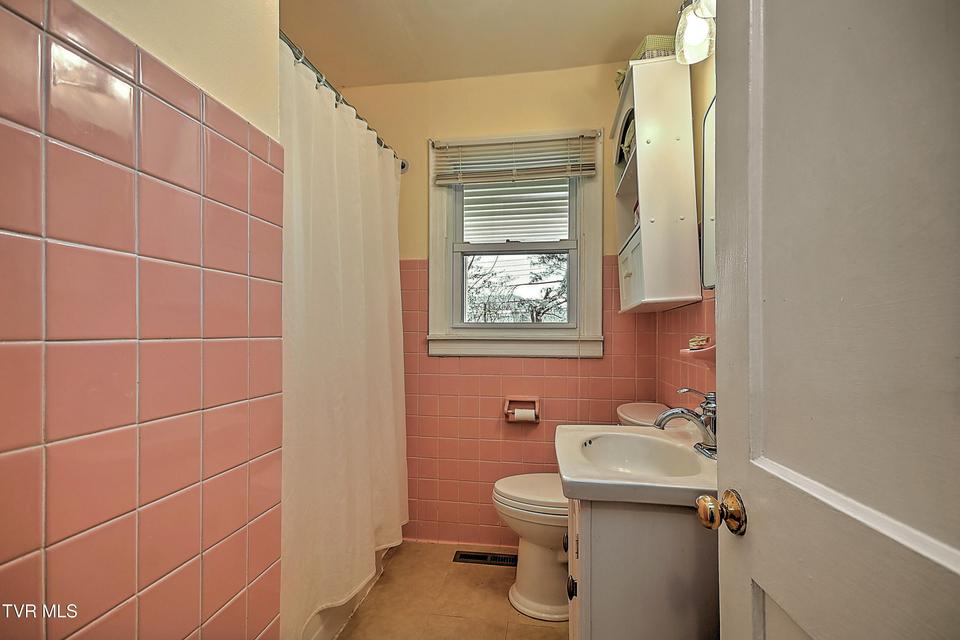 Photo #17: 1011 Johnson Avenue