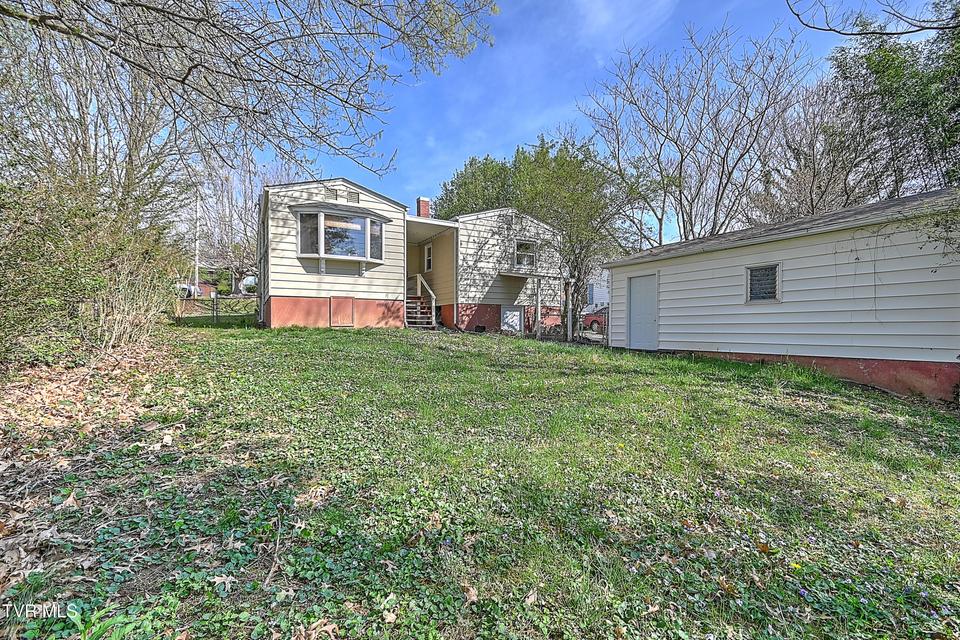 Photo #28: 1011 Johnson Avenue