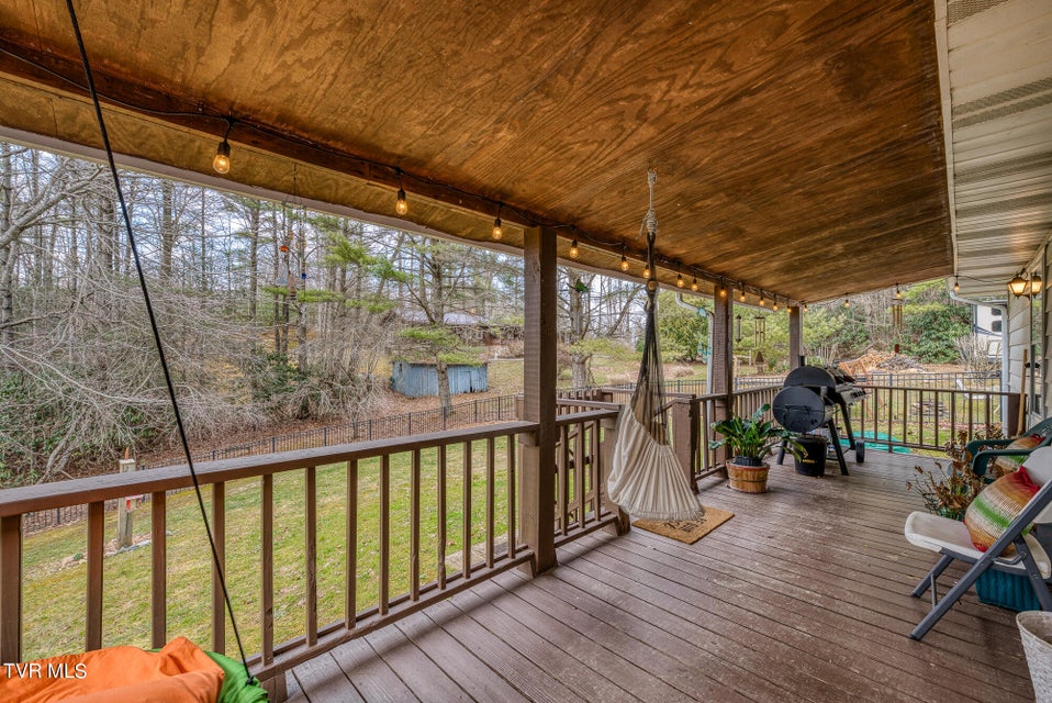 Photo #4: 557 Waddell Road