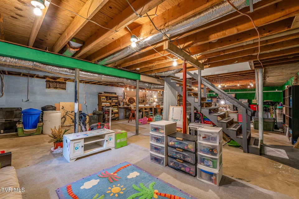 Photo #10: 557 Waddell Road