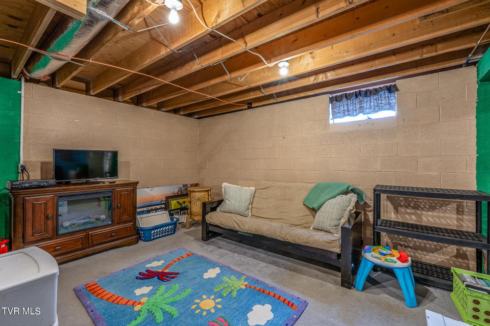 Photo #11: 557 Waddell Road