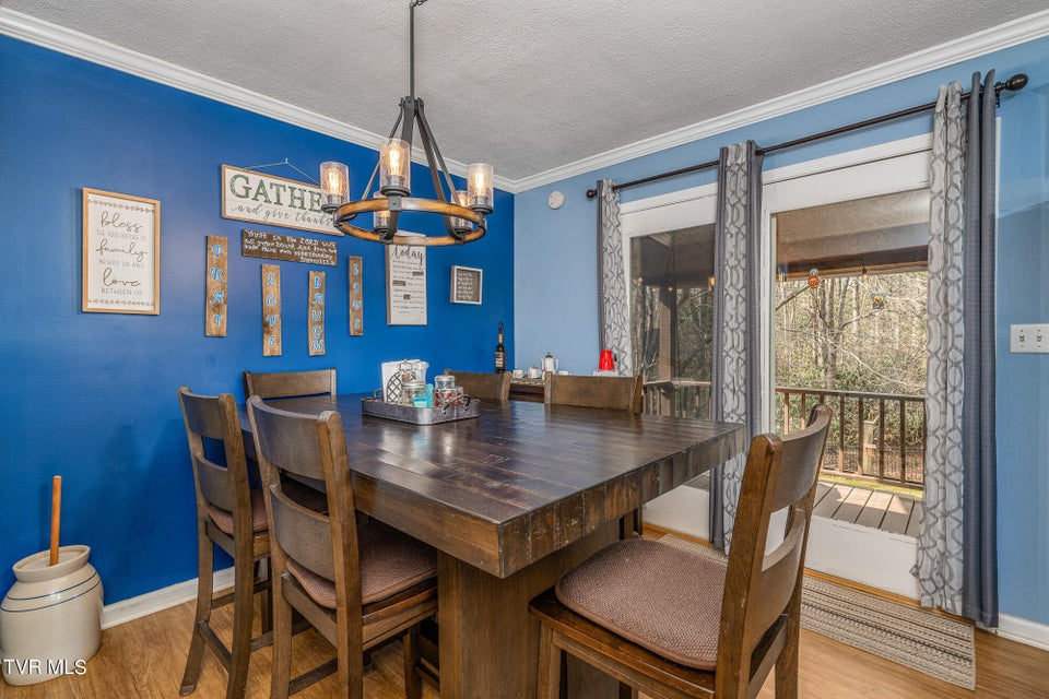 Photo #25: 557 Waddell Road