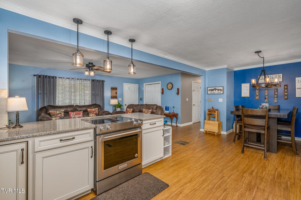 Photo #26: 557 Waddell Road