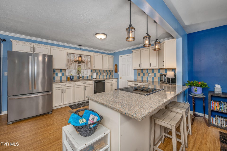 Photo #30: 557 Waddell Road