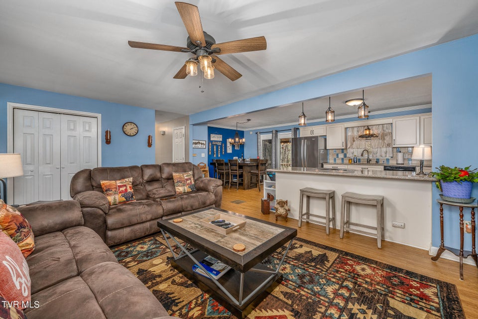 Photo #31: 557 Waddell Road