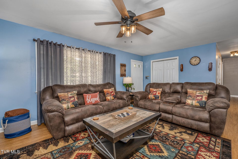 Photo #32: 557 Waddell Road