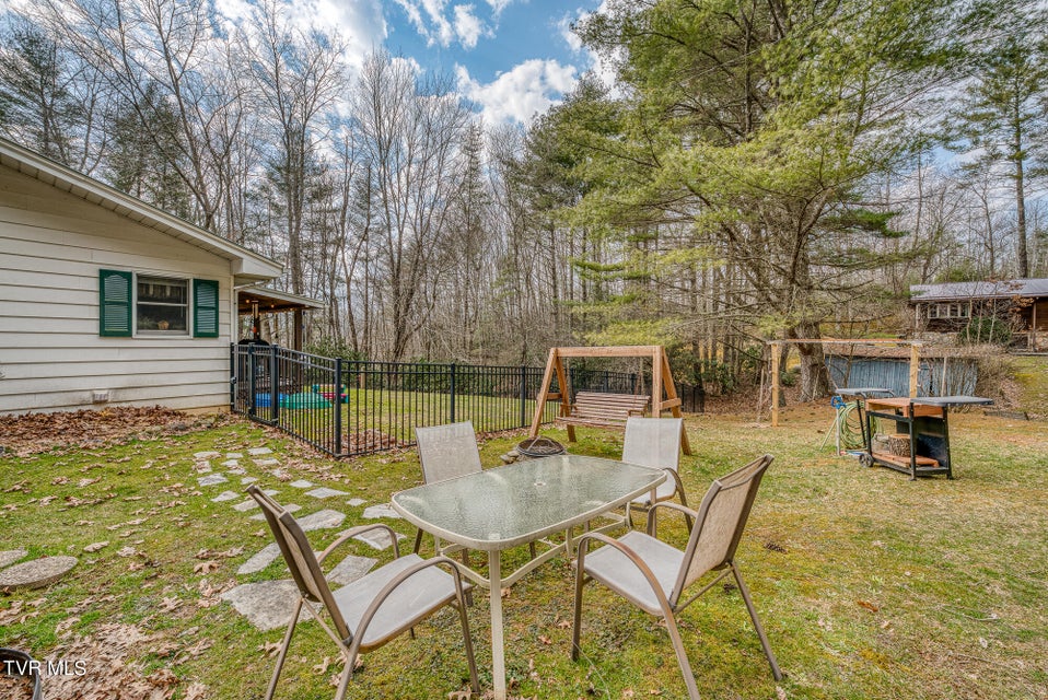 Photo #44: 557 Waddell Road