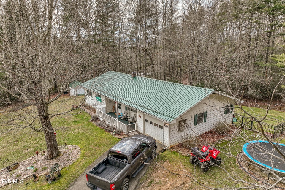 Photo #52: 557 Waddell Road