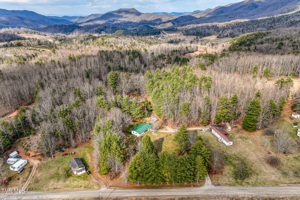 Photo #58: 557 Waddell Road