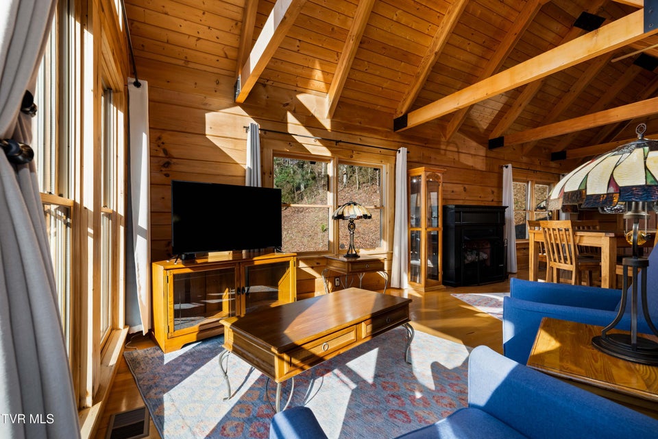 Photo #33: 277 Arrowhead Trail