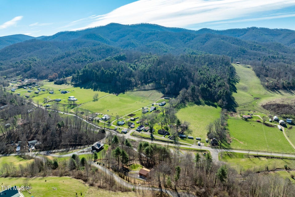 Photo #62: 277 Arrowhead Trail