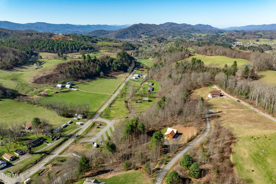 Photo #63: 277 Arrowhead Trail